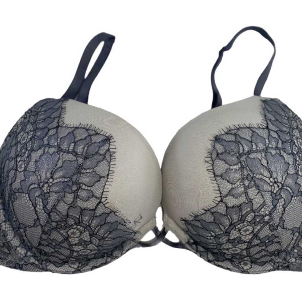 Victoria’s Secret Bombshell Plunge Padded Underwire Gray Lace on Cups 36C Bra